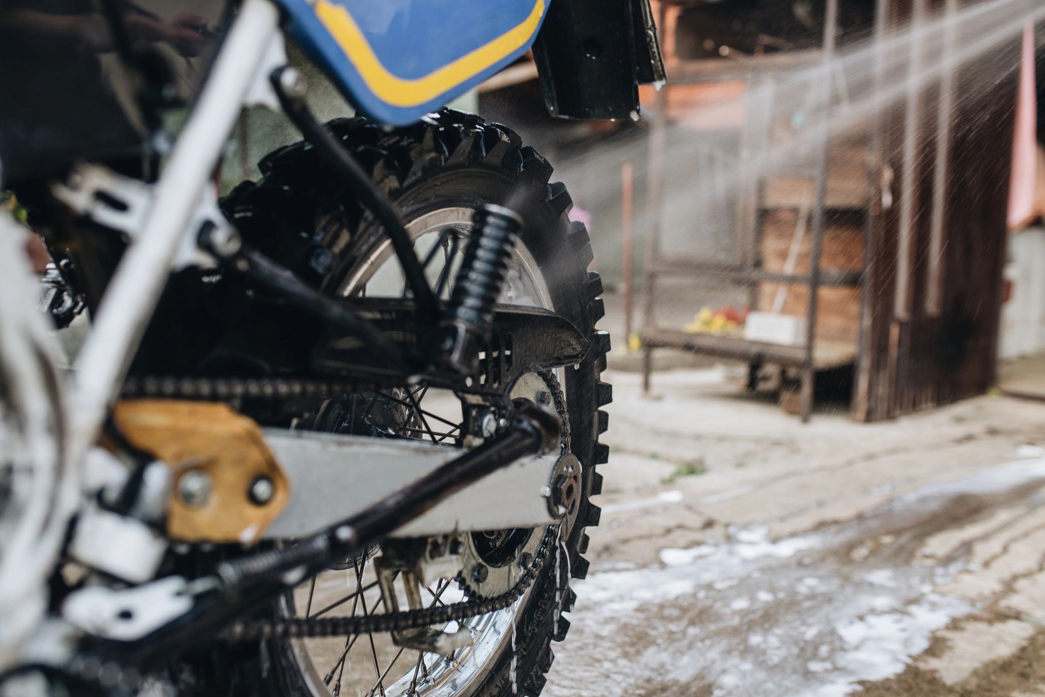 Cleaning the back part of a motorcycle